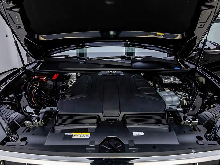 Фото 3 - Volkswagen Touareg