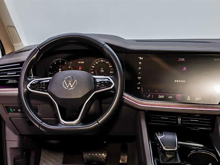 Фото 7 - Volkswagen Touareg