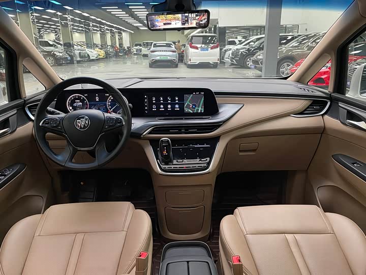 Фото 9 - Buick GL8 ES