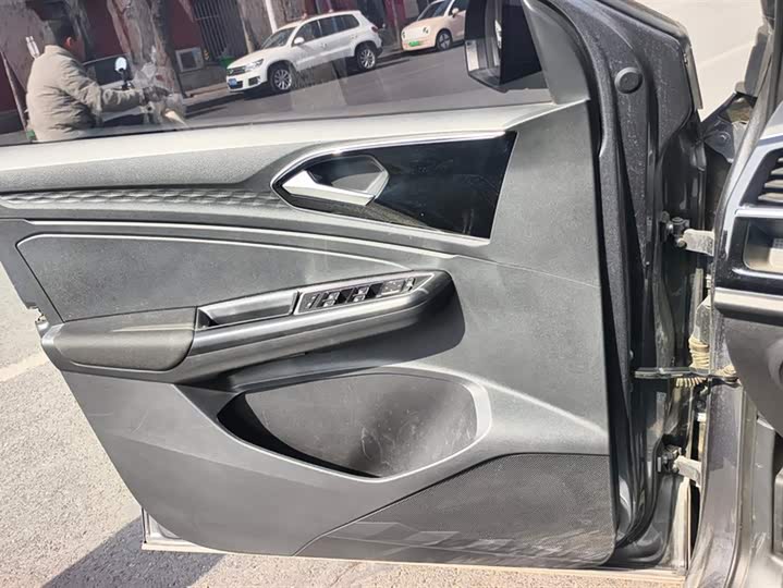 Фото 7 - Jetta VS5