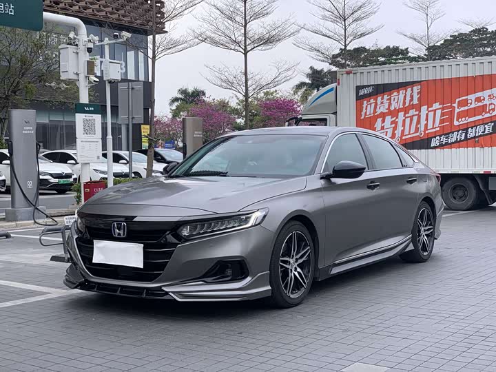 Фото 1 - Honda Accord