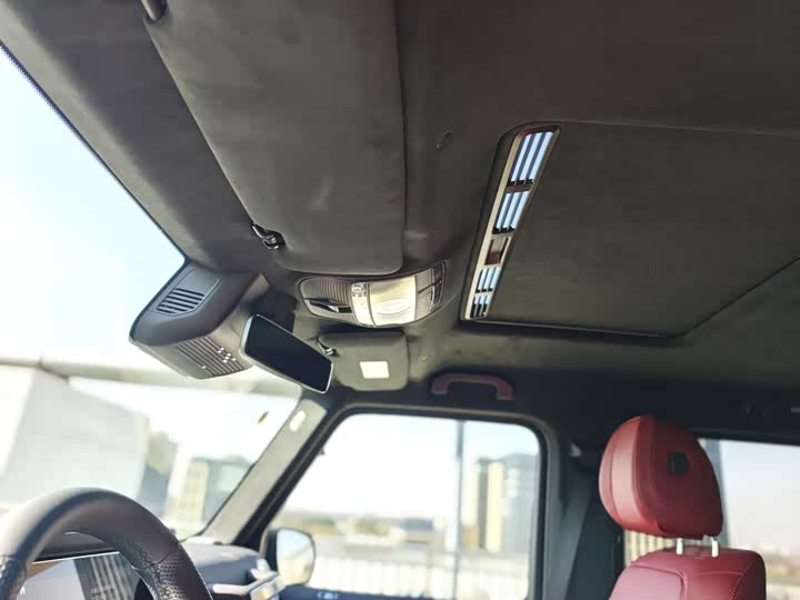 Фото 19 - Mercedes-Benz G-Class