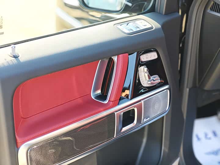 Фото 20 - Mercedes-Benz G-Class