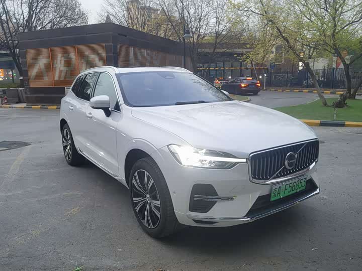 Фото 2 - Volvo XC60 Hybrid