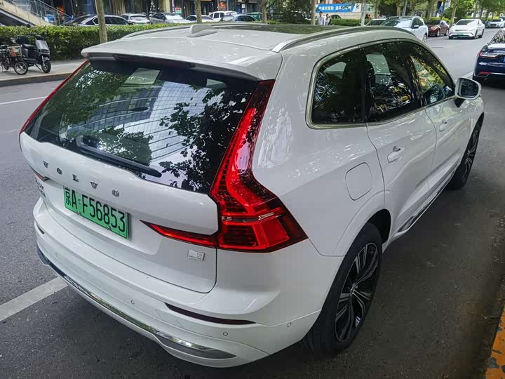 Фото 3 - Volvo XC60 Hybrid