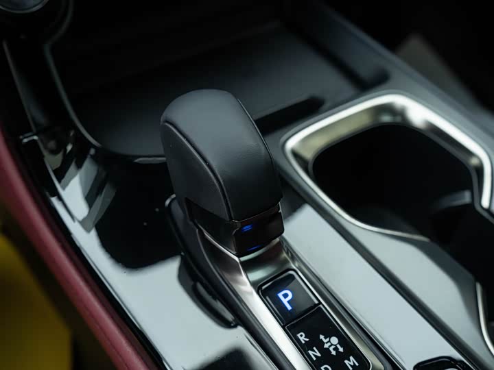 Фото 9 - Lexus NX