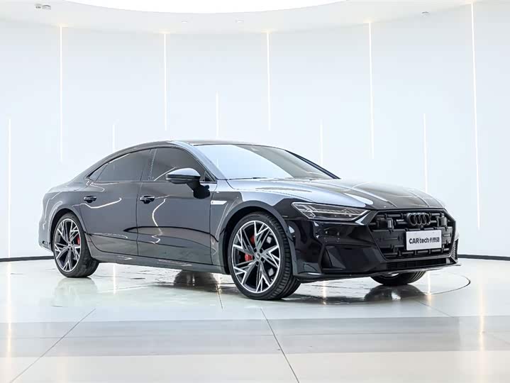 Фото 2 - Audi A7L