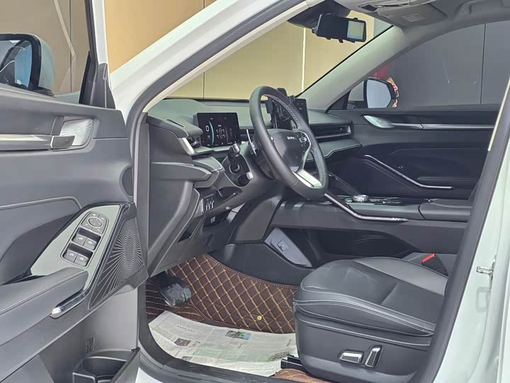 Фото 8 - Haval H6