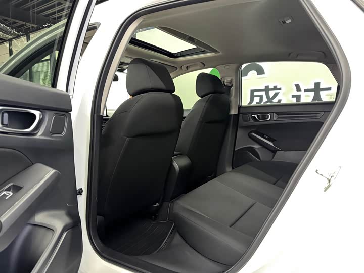 Фото 8 - Honda Civic