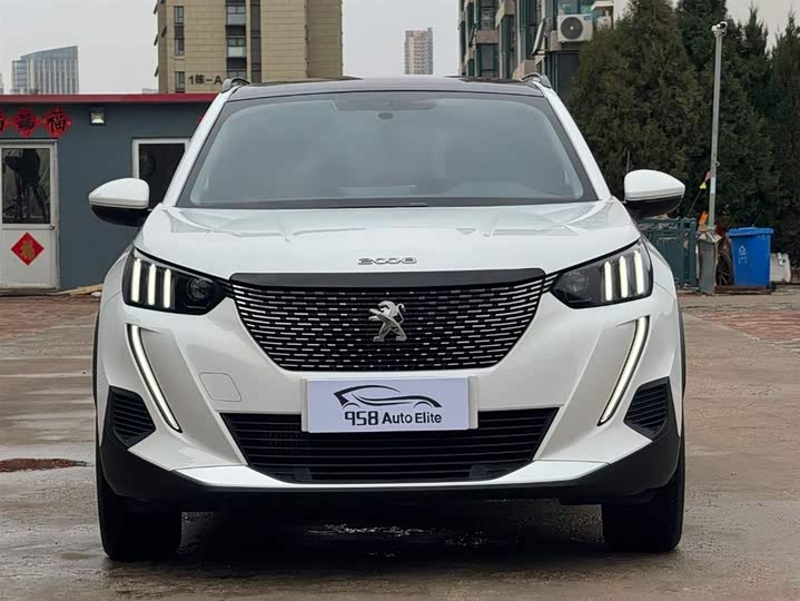 Фото 3 - Peugeot 2008