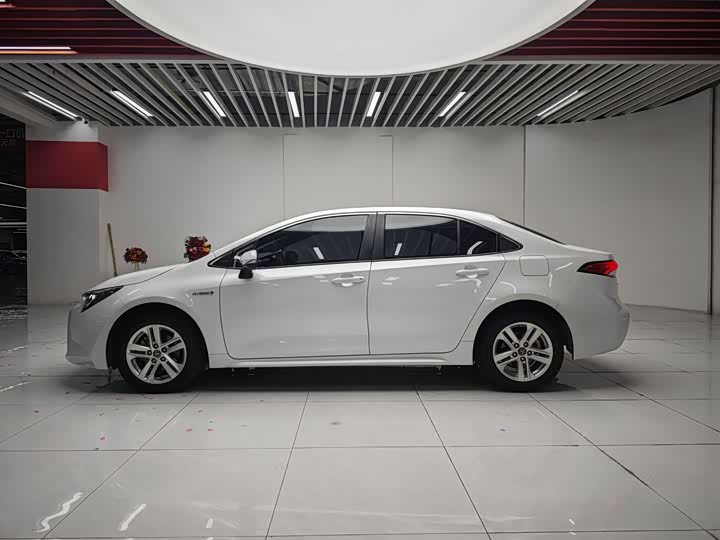 Фото 2 - Toyota Levin