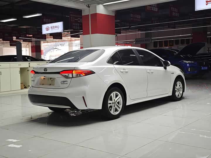 Фото 3 - Toyota Levin