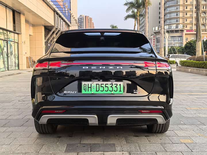 Фото 5 - Denza N7