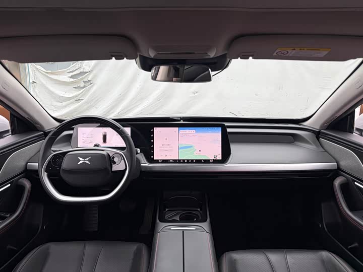 Фото 9 - XPeng P7