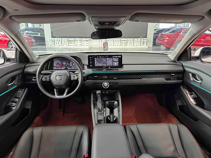 Фото 8 - Honda Accord