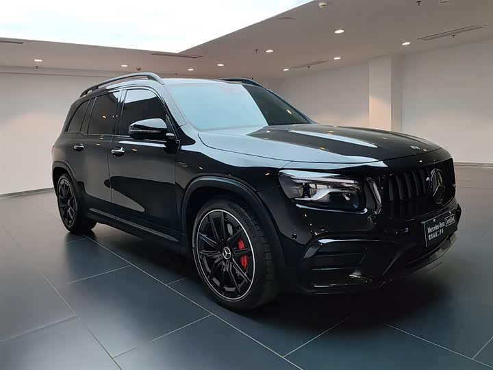 Фото 2 - Mercedes-Benz GLB-Class AMG