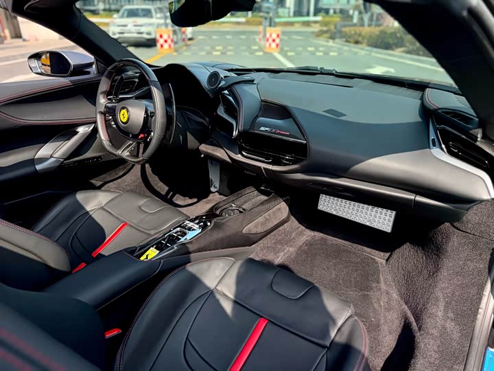 Фото 6 - Ferrari SF90