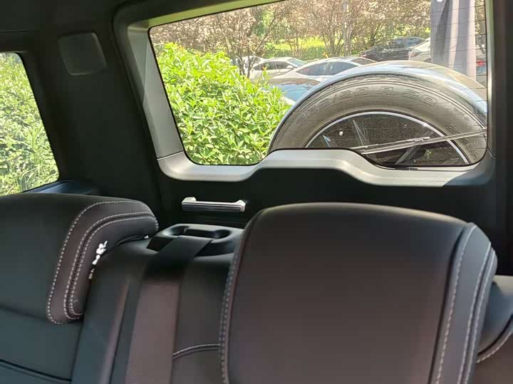 Фото 9 - Mercedes-Benz G-Class AMG