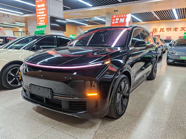 Фото 1 - LiXiang L8