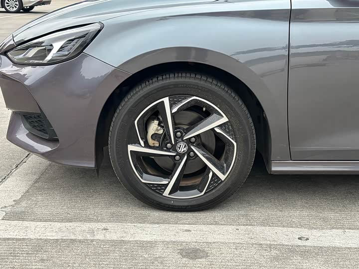 Фото 7 - MG Motor 5