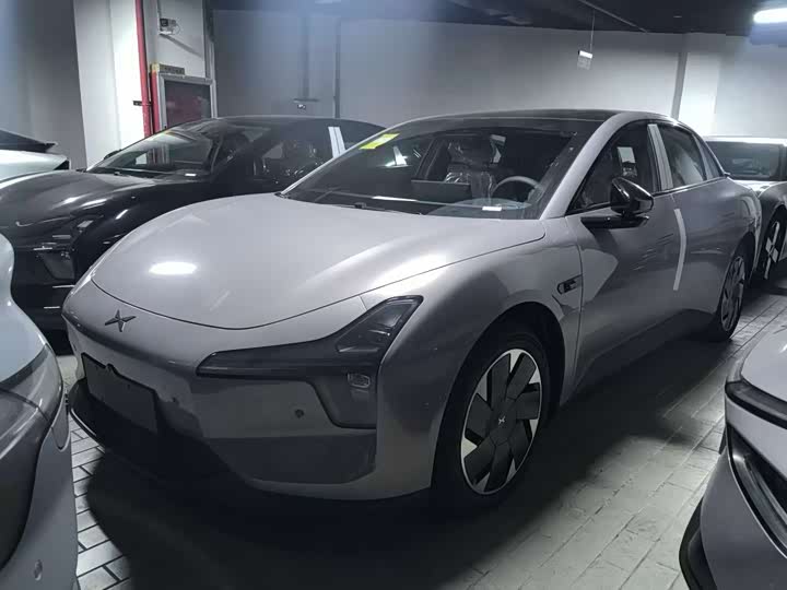 Фото 1 - XPeng Mona M03