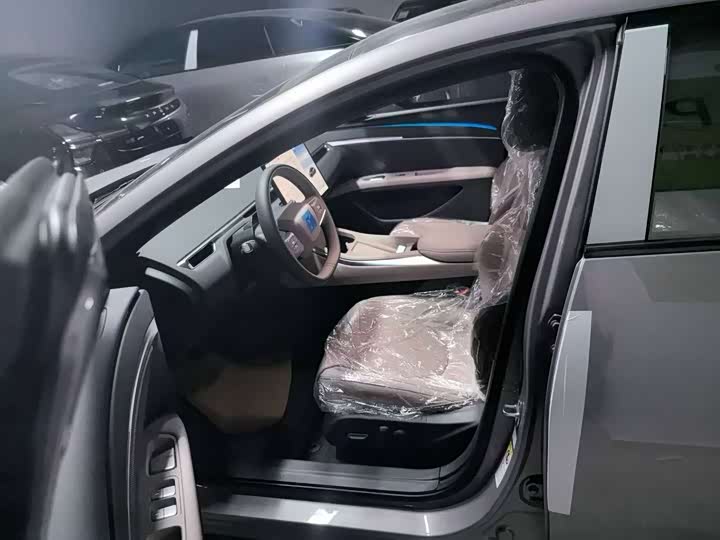 Фото 3 - XPeng Mona M03