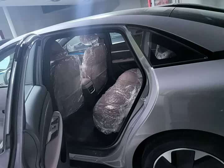 Фото 4 - XPeng Mona M03