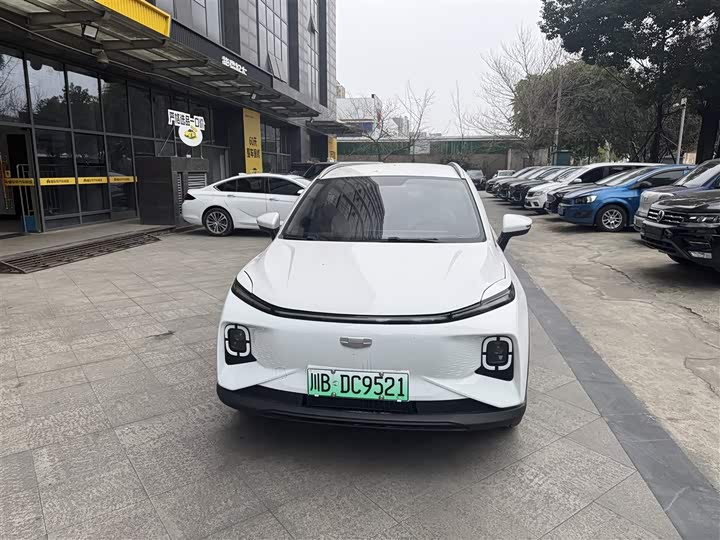 Фото 2 - Geely Geometry E Firefly