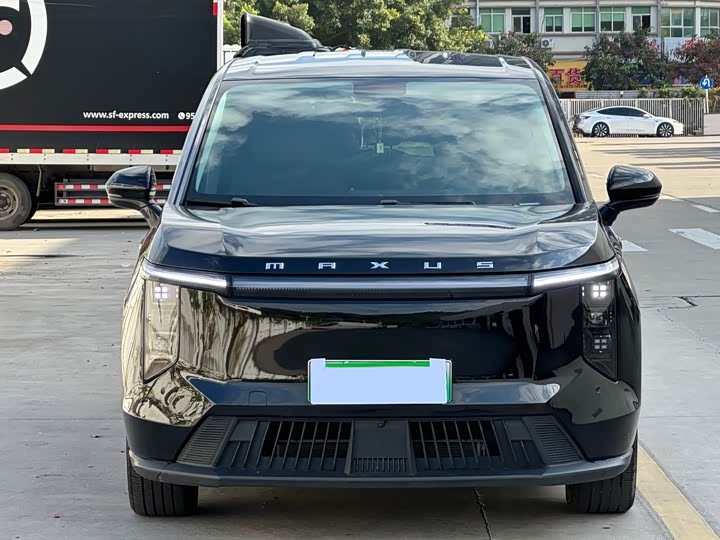 Фото 3 - Maxus Mifa 7