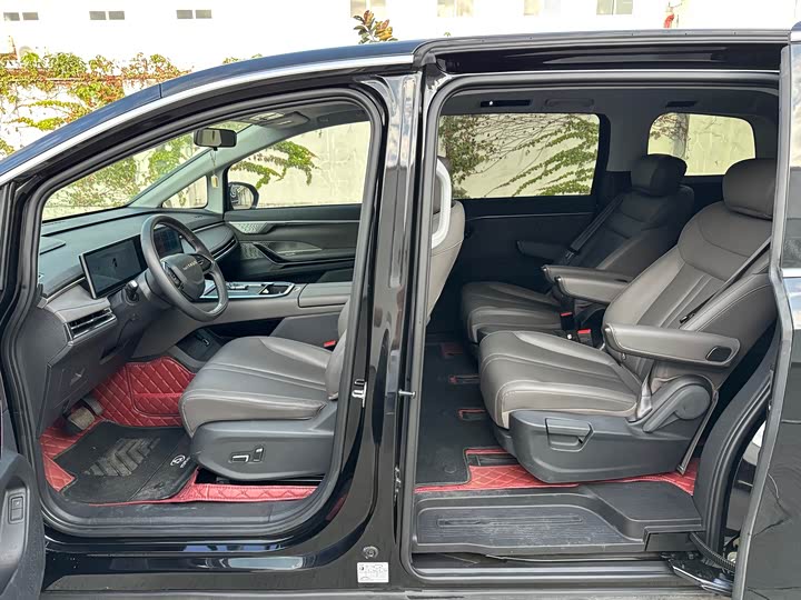 Фото 9 - Maxus Mifa 7