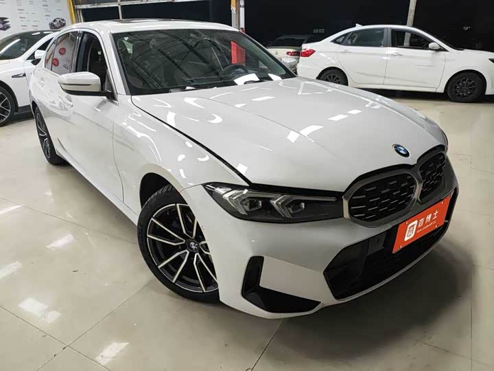 Фото 2 - BMW 3 Series