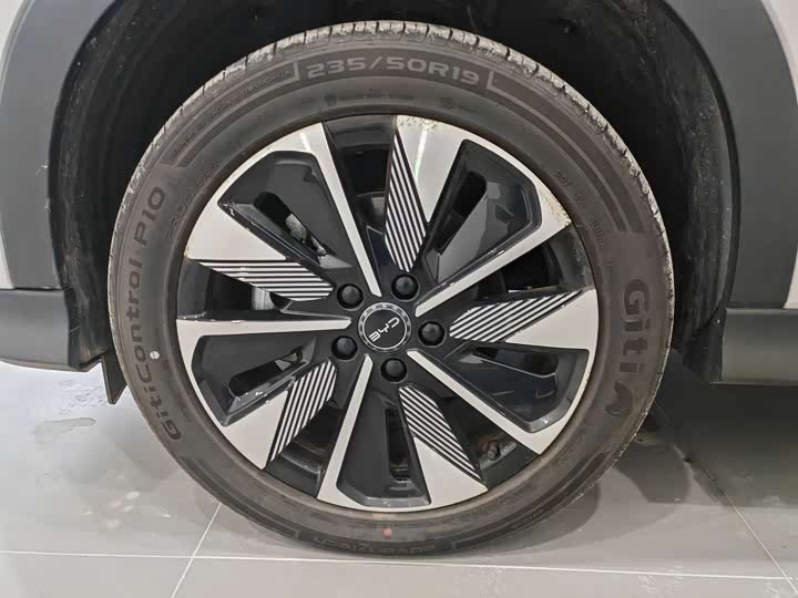 Фото 7 - BYD Song Plus Hybrid/EV