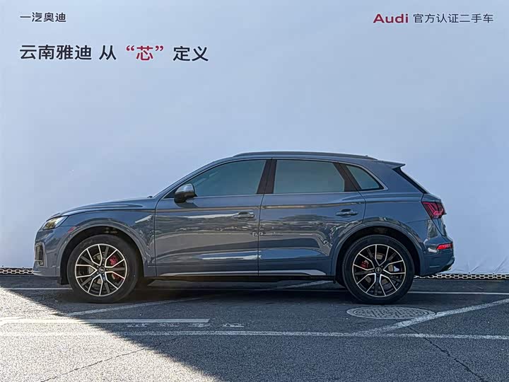 Фото 2 - Audi Q5L