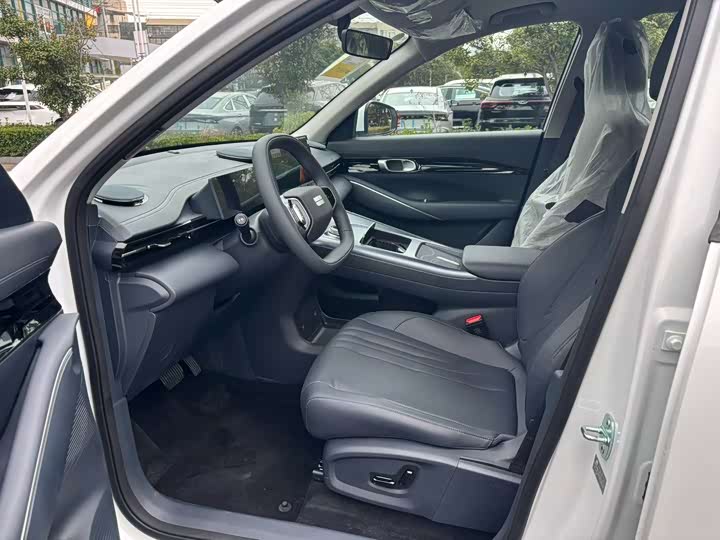 Фото 3 - Geely Galaxy E5