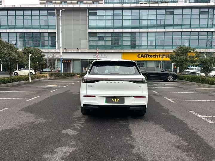 Фото 8 - Geely Galaxy E5