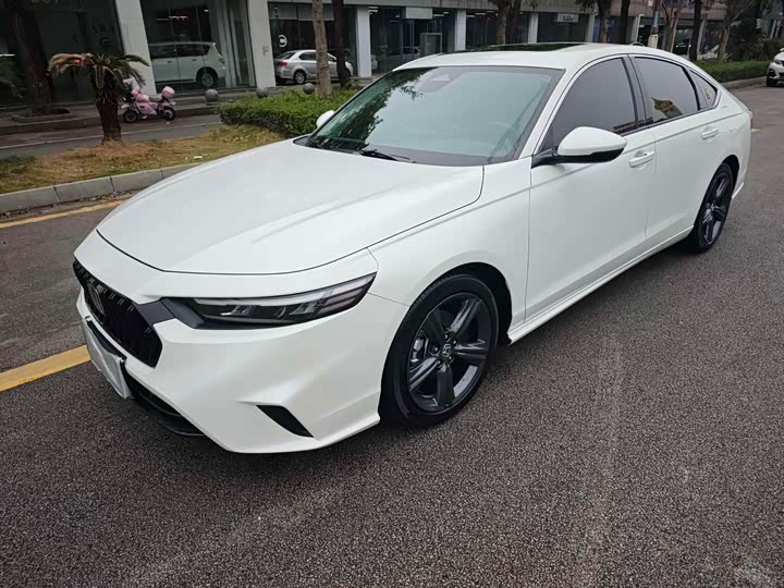 Photo 1 - Honda Inspire