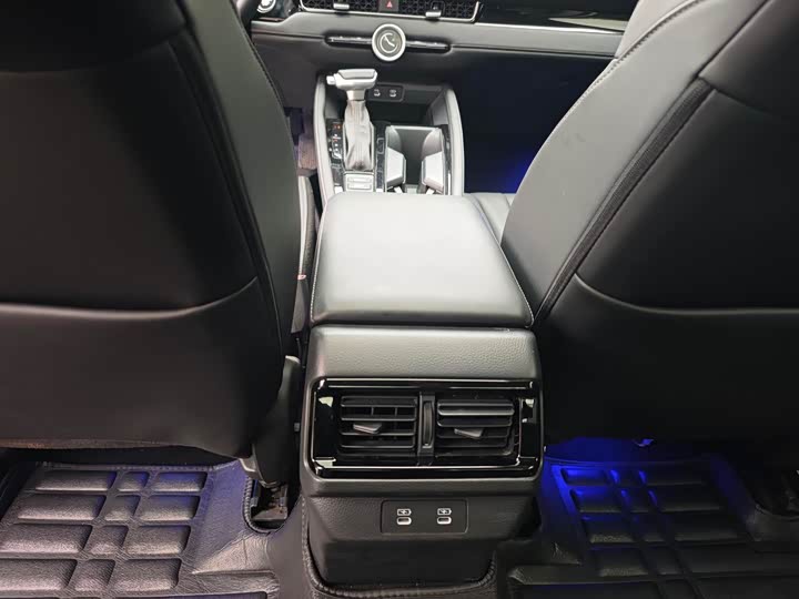 Photo 7 - Honda Inspire