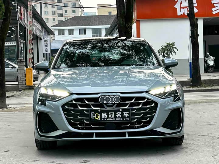 Фото 2 - Audi A3