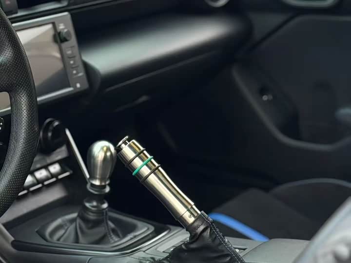 Фото 3 - Subaru BRZ