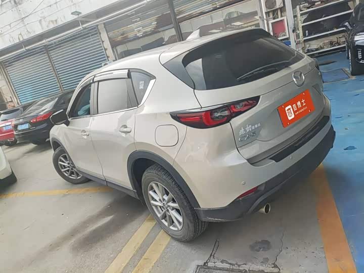 Фото 3 - Mazda CX-5