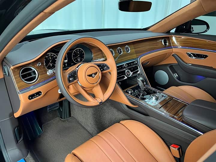 Фото 8 - Bentley Flying Spur