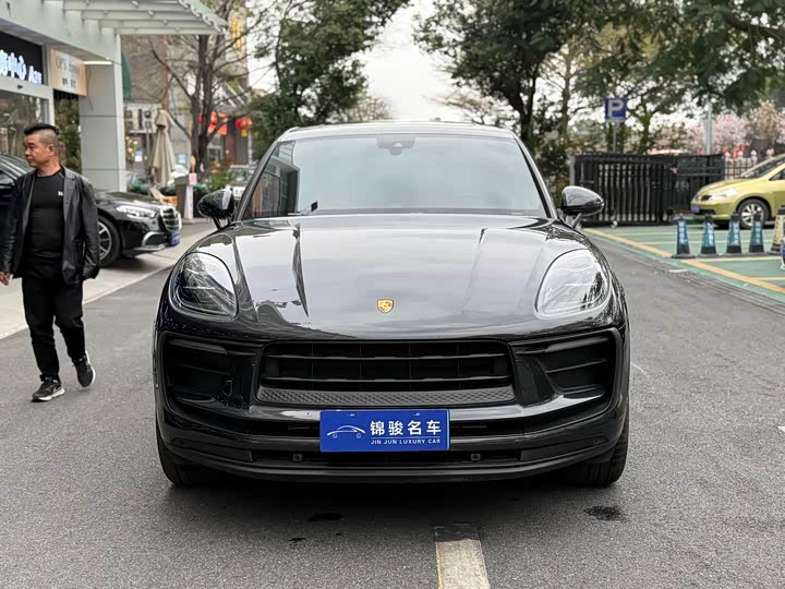 Фото 2 - Porsche Macan