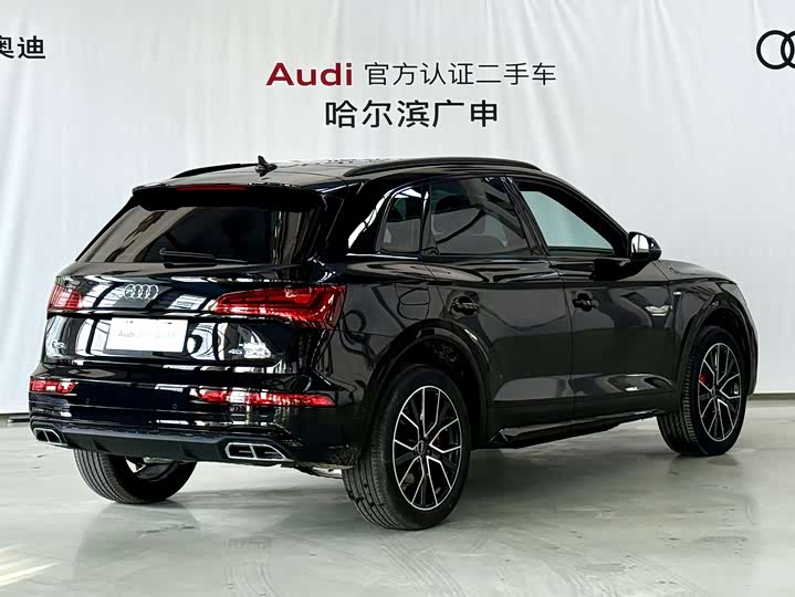 Фото 4 - Audi Q5L