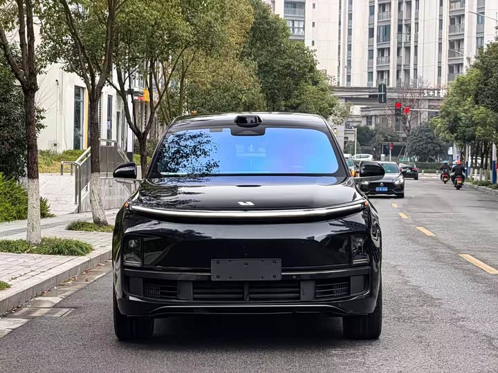 Фото 2 - LiXiang L8