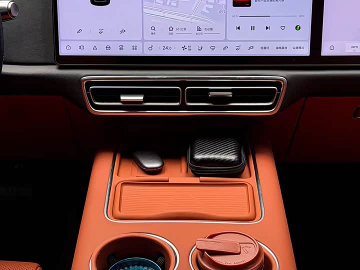 Фото 7 - LiXiang L8