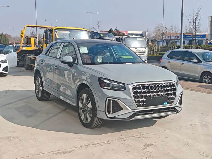 Фото 4 - Audi Q2L