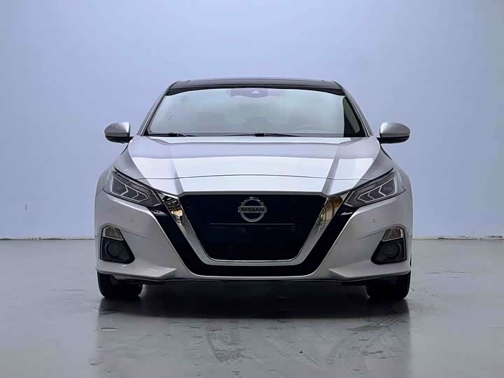 Фото 2 - Nissan Teana