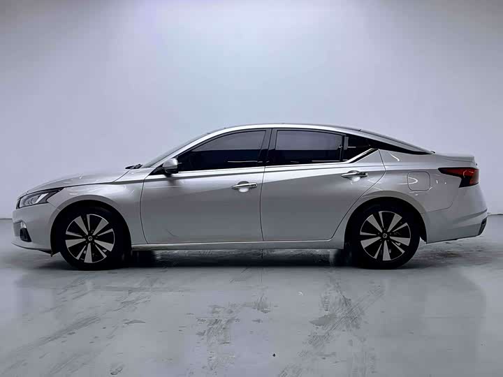 Фото 4 - Nissan Teana