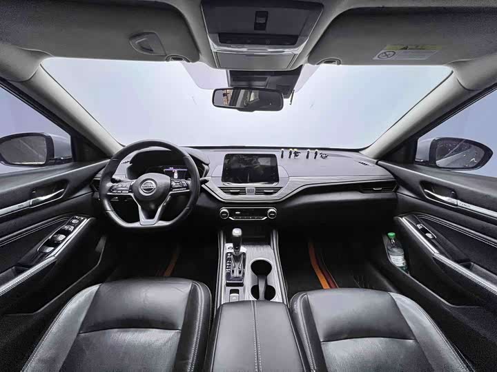 Фото 9 - Nissan Teana