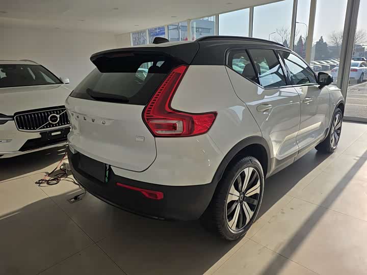 Фото 7 - Volvo XC40 EV